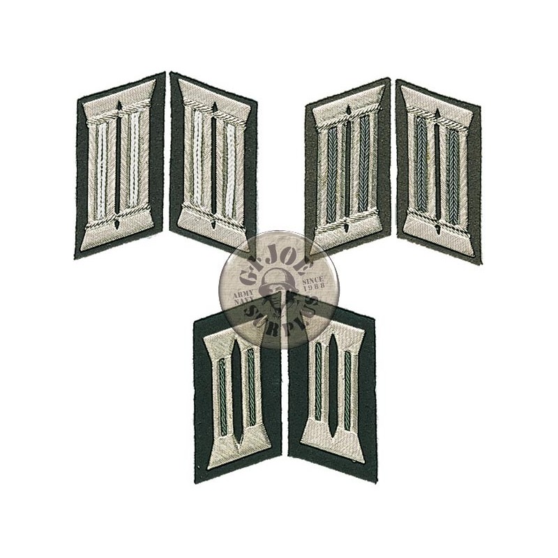 EAST GERMAN ARMY or MILITIA COLLAR METAL RANKS