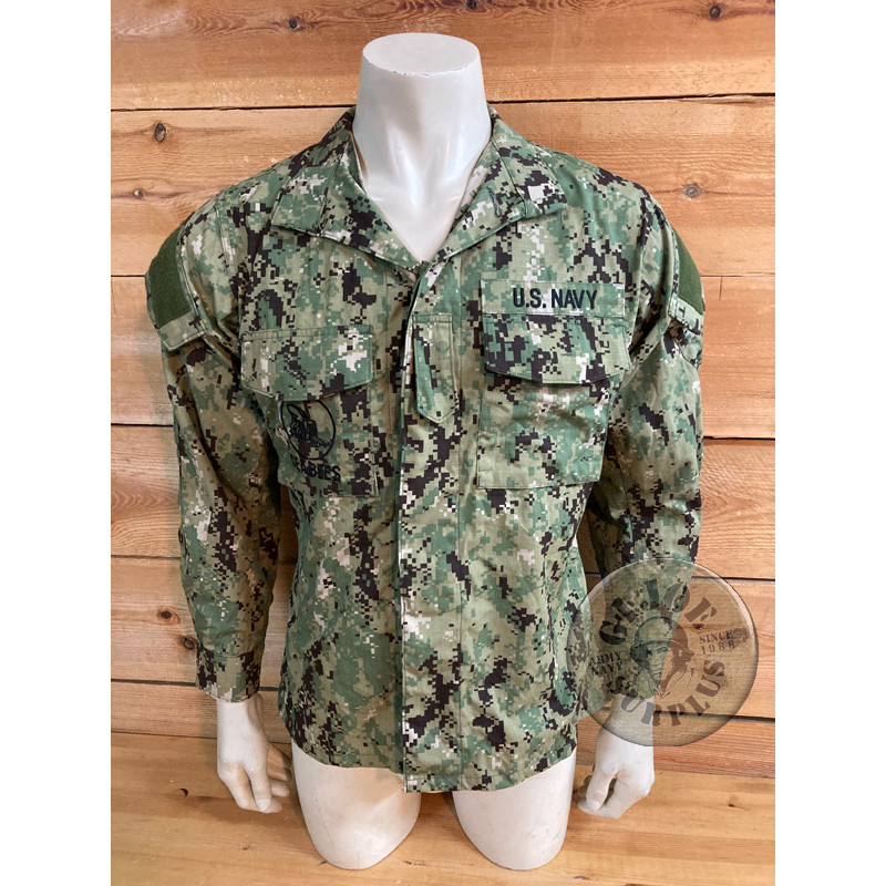 VENDIDA!!! CHAQUETILLA NWU-III CAMO US NAVY "SEABEES" COMO NUEVA