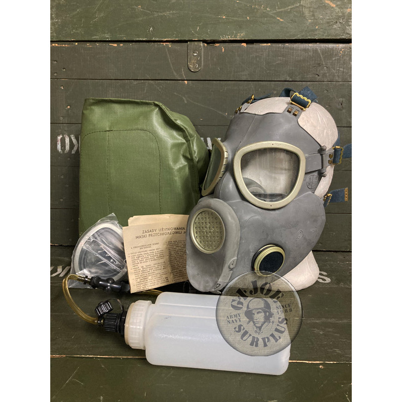 POLISH ARMY GAS MASK SET "MP4B"  SIZE 2 AS NEW