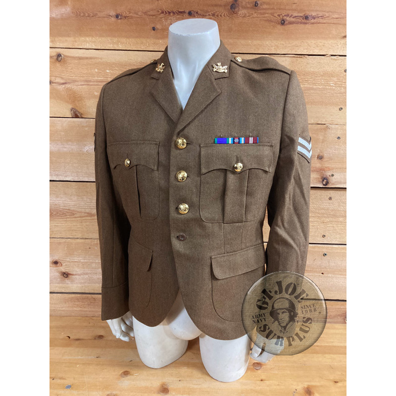 ONE PIECE!!! BRITISH ARMY SCOTTISH UNITS PIPPER No2 UNIFORM JACKET WITH DECORATIONS