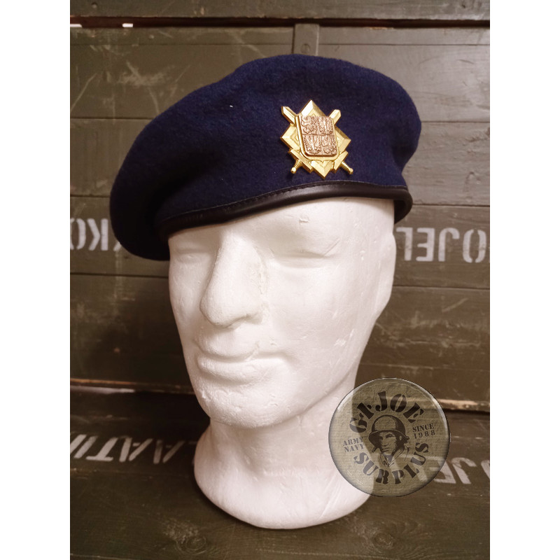 BOINAS EJERCITO TIERRA REPUBLICA CHECA CON INSIGNIA NUEVAS BOINAS EJERCITO TIERRA REPUBLICA CHECA CON INSIGNIA NUEVAS