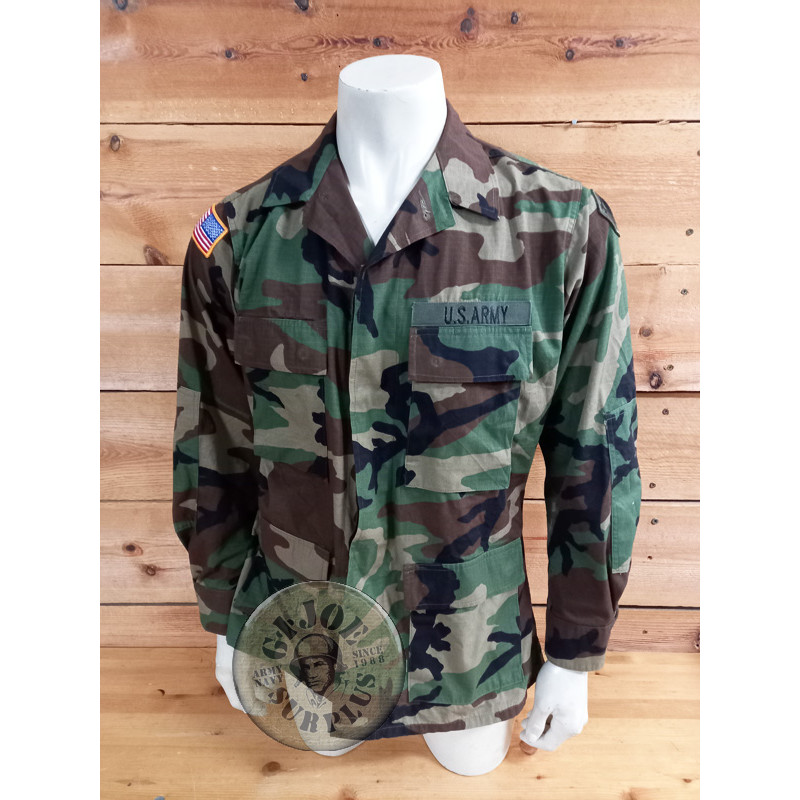 PEÇA UNICA!!! JAQUETA BDU WOODLAND US ARMY 108TH TRAINING COMMAND MEDIUM REGULAR