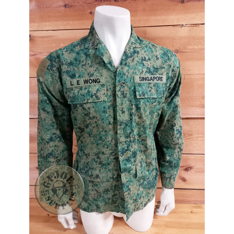 PIEZA UNICA!!! CHAQUETILLA COMBATE "BLINDADOS" SINGAPUR CAMO PIXELADO MEDIUM
