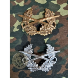 INSIGNIA METALICA "ESPADAS" EJERCITO ALEMAN NUEVAS