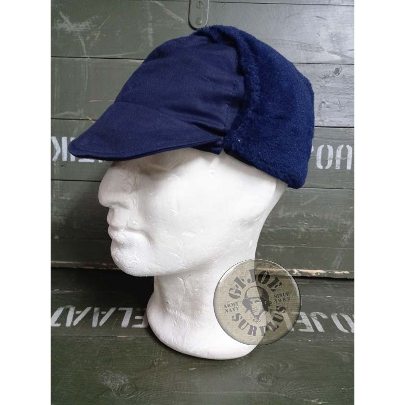 GORRA INVERNAL MARINA ALEMANA AZUL COMO NUEVAS