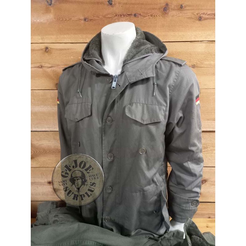PARKA  ALEMANA VERDE USADAS