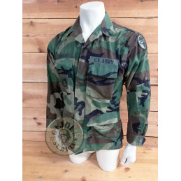 PEÇA UNICA!!! JAQUETA BDU WOODLAND US ARMY SMALL REGULAR