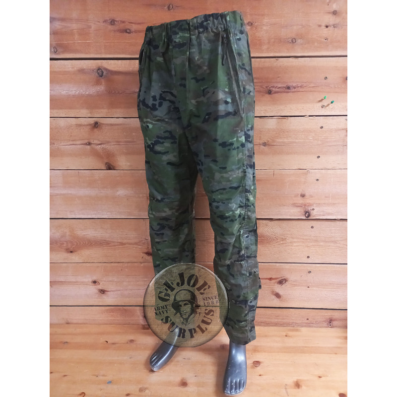 PANTALONES AGUA-TORMENTA ESPAÑA CAMUFLAJE DIGITAL BOSCOSO COMO NUEVOS