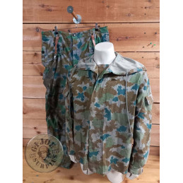 SET CHAQUETA+PANTALON+TIRANTES UNIFORME DE INVIERNO CAMO LLUVIA EJERCITO DDR NUEVO T-52 /PIEZA UNICA