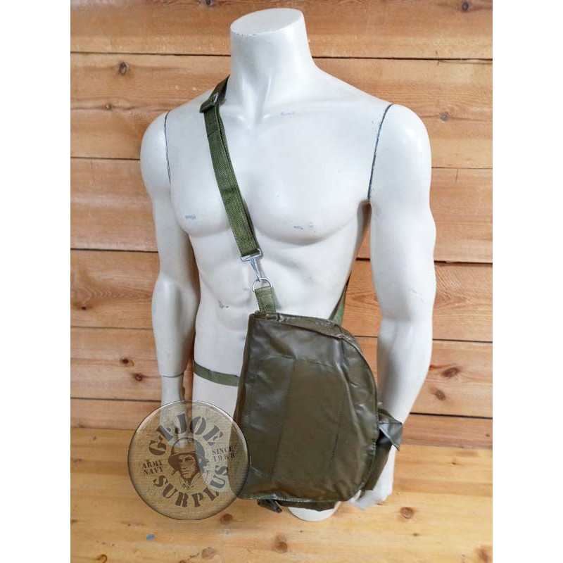 BOLSO COSTADO PVC EJERCITO CHECOSLOVACO COMO NUEVOS