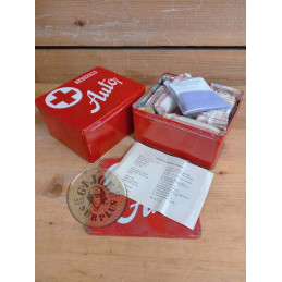 copy of XCAJA METALICA SANITARIO EJERCITO CHECO "VEHICULO/CON MATERIAL MEDICO" COMO NUEVAS