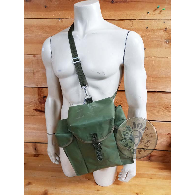 BOLSO COSTADO PVC EJERCITO CHECOSLOVACO COMO NUEVOS