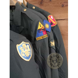 VENDA A BOTIGA!!! JAQUETES PASSEIG "GREEN CLASS A" US ARMY AMB PEGATS