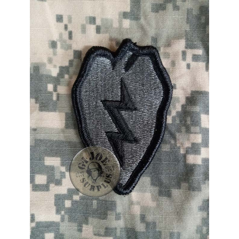PARCHES VELCRO US ARMY "10TH MOUNTAIN DIV" ACU AT DIGITAL CAMO USADOS