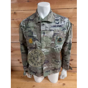 PEÇA UNICA!!! JAQUETA ACU CAMUFLATGE MULTICAM MEDIUM REGULAR