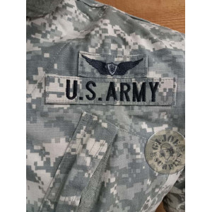 PIEZA UNICA!!! CHAQUETILLA ACU CAMO AT DIGITAL "STAFF SERGEANT" MEDIUM LONG
