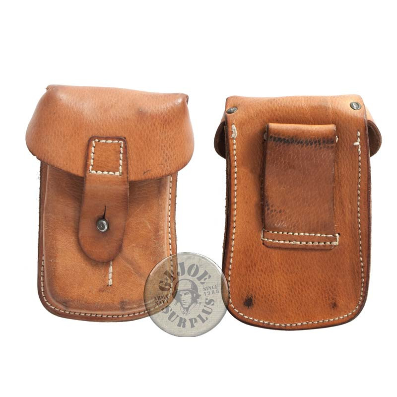 CZECH COMUNIST AK47-74-VZ LEATHER AMMNO POUCH USED CZECH COMUNIST SKORPIO LEATHER AMMNO POUCH USED