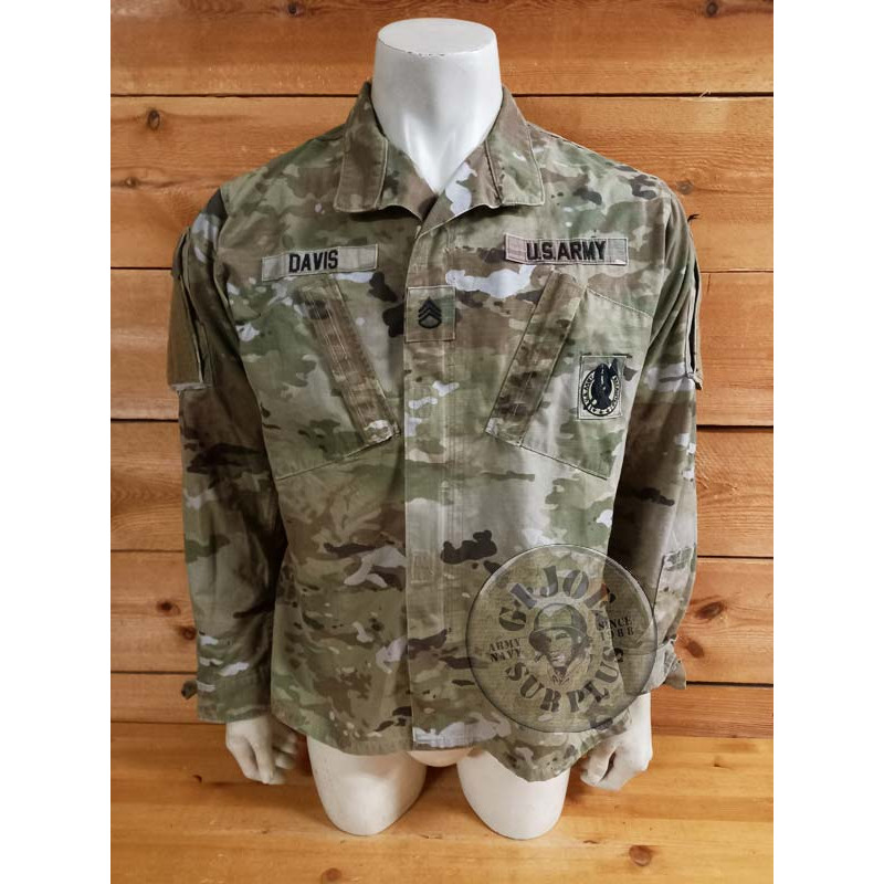 PIEZA UNICA!!! CHAQUETILLA ACU CAMO MULTICAM US ARMY CON PARCHES