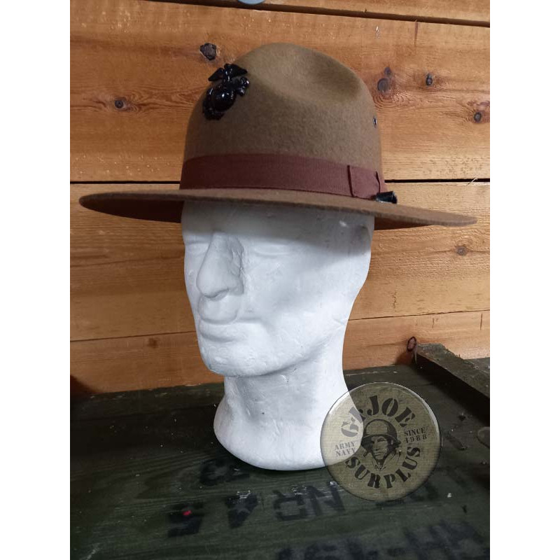 GORRA CUARTELERA CON INSIGNIA "GARRISON USMC" USADAS GORRAS INSTRUCTOR "US MARINE CORPS" CON INSIGNIA