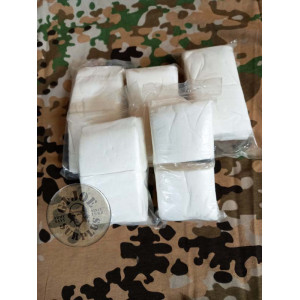 KIT DE DESCONTAMINACION y LIMPIEZA NBQ DEL  EJERCITO BRITANICO NUEVOS