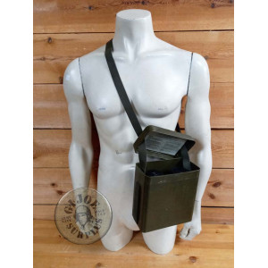 CAIXA-BORSA PLASTIC TRANSPORT KIT DE NETEJA NBQ EXERCIT ALEMA USADES