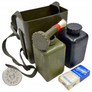 CAIXA-BORSA PLASTIC TRANSPORT KIT DE NETEJA NBQ EXERCIT ALEMA USADES