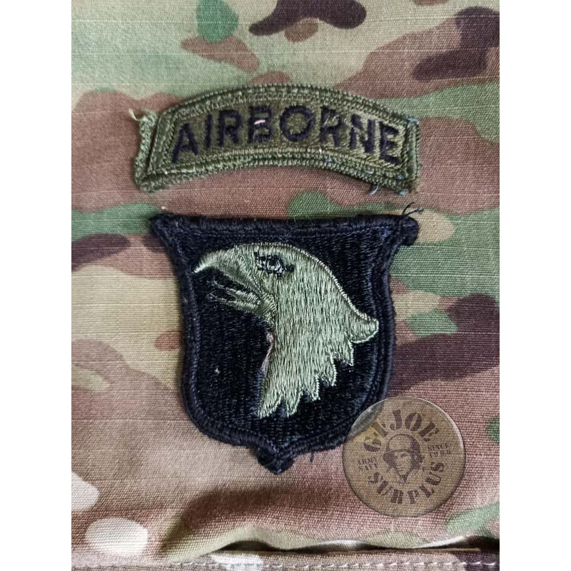 US ARMY PATCH "101AB SCREAMING EAGLES US ARMY PATCH "101AB SCREAMING EAGLES" OLIVE GREEN USED