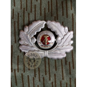 EAST GERMAN ARMY OFFICERS INSIGNIA