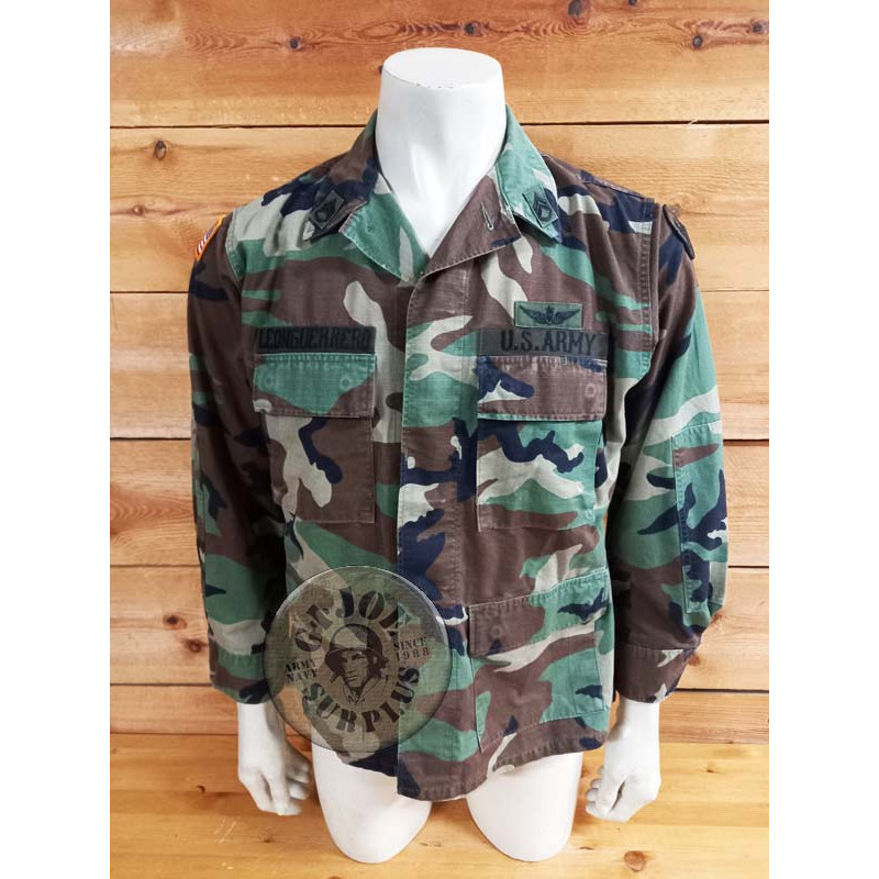 PIEZA UNICA!!! CHAQUETILLA BDU WOODLAND "US ARMY AVIATION CENTER" MEDIUM