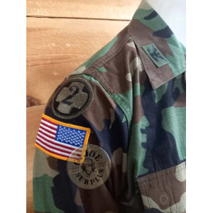 PEÇA UNICA!!! JAQUETA BDU WOODLAND "2ond MEDICAL" MEDIUM