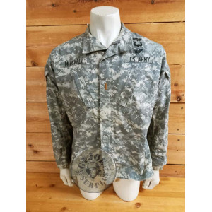PIEZA UNICA!!! CHAQUETILLA ACU CAMO AT DIGITAL "AVIADOR PRIVATE" XSMALL LONG CHAQUETILLA ACU CAMO AT DIGITAL "TENIENTE" MEDIUM R