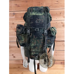MOCHILA 65 LITROS "EJERCITO ALEMAN" CAMO FLECKTARN MOCHILA 65 LITROS EJERCITO ALEMAN CAMO FLECKTARN COMO NUEVAS
