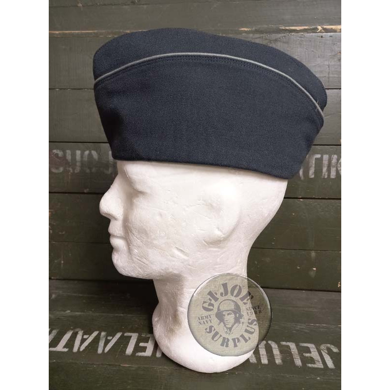 SWEADISH NAVY  GARRISON CAP NEW SWEADISH NAVY WINTER GARRISON CAP AS NEW
