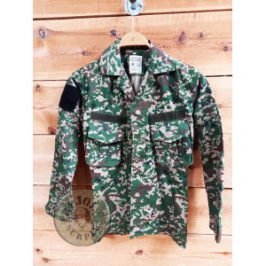 CHAQUETILLAS COMBATE MALAYSIA CAMO "DIGITAL" COMO NUEVAS