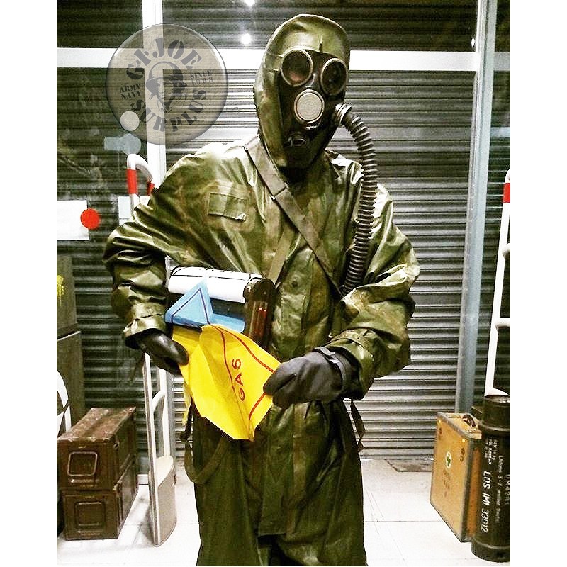 !!CARNESTOLTES!! GUERRA NUCLEAR!!