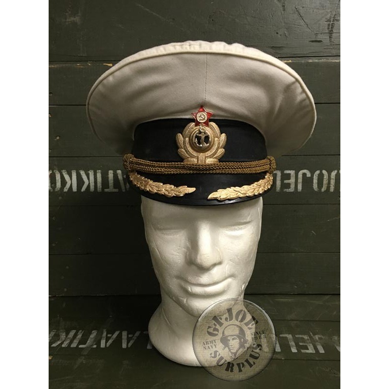 COLLECOTORS ITEM/BRITISH ARMY OFFICERS CAP "THE QUEEN HORSEGUARD"