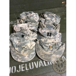 GORRA VISERA US ARMY ACU CAMO AT DIGITAL CON RANGOS USADAS