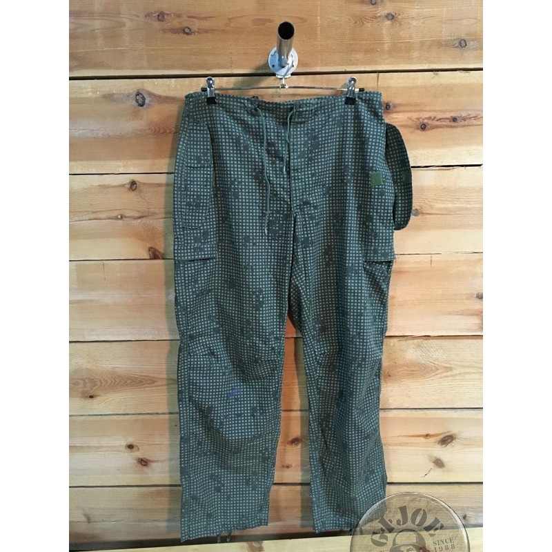 US ARMY NIGHT DESERT TROUSERS NEW or AS NEW